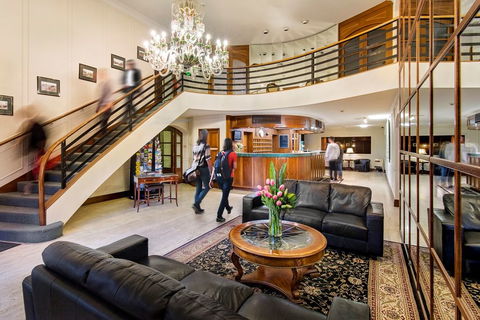 Adelaide Inn - Sydney 4u 1