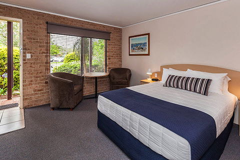 Macquarie Barracks Inn - Sydney 4u 1