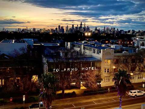Tolarno Hotel - Sydney 4u 1