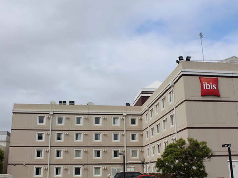 Ibis Newcastle - Accommodation Sydney 2