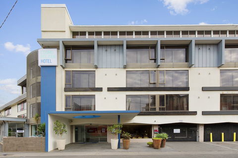 Cosmopolitan Hotel - Sydney 4u 1