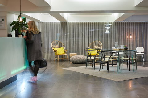 Cosmopolitan Hotel - Sydney 4u 2