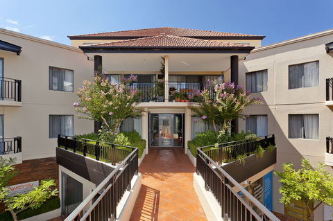 Astra Apartments The Griffin - Sydney 4u 2
