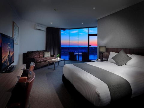 The Lakes Resort Hotel - Sydney 4u 2