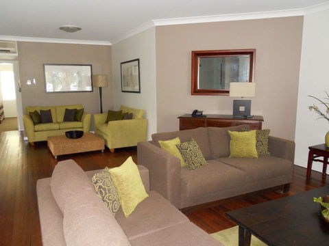 BeachView Apartments At Villa Paradiso - Sydney 4u 2