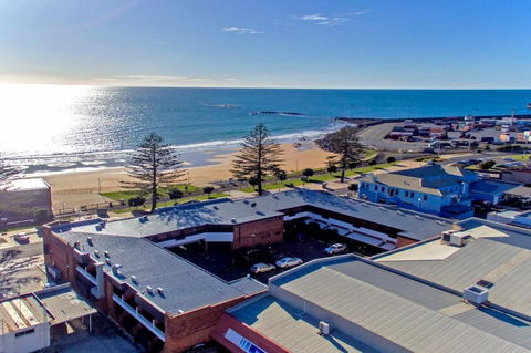Beachfront Voyager Motor Inn - Sydney 4u 0