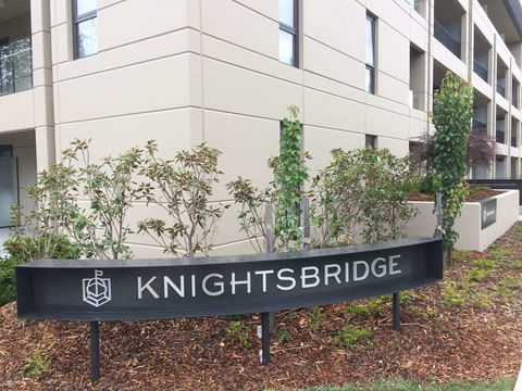 Knightsbridge Canberra - Sydney 4u 1