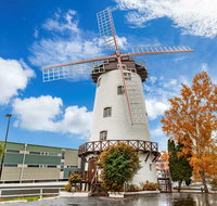 Leisure Inn Penny Royal Hotel  Apts - Accommodation Sydney