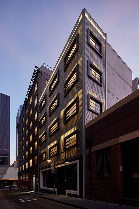 Lancemore Crossley St Melbourne - Sydney 4u 0