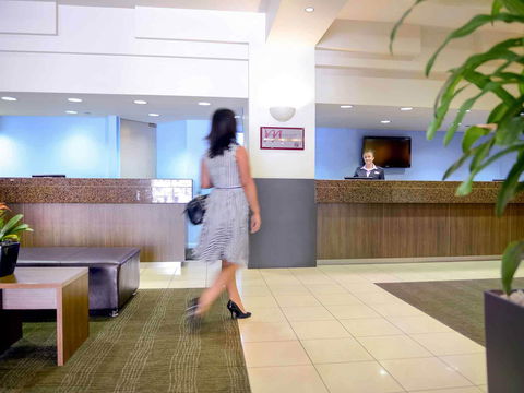 Mercure Grosvenor Hotel Adelaide - Sydney 4u 1