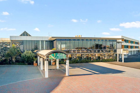 Quality Hotel Lighthouse - Sydney Resort 0