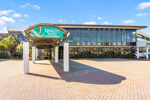 Quality Hotel Lighthouse - Sydney Resort 1