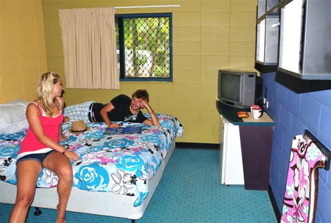 Nomads Cairns Backpackers Resort - Sydney 4u 2