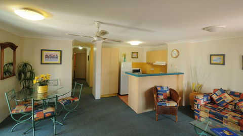 Aruba Beach Resort - Sydney 4u 1