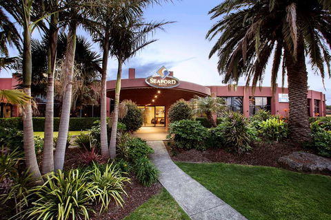 Nightcap At Seaford Hotel - Sydney 4u 0