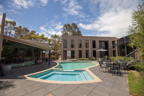 Dingley International Hotel - Accommodation Sydney 1