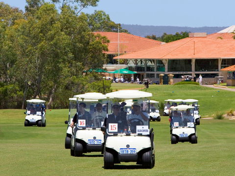 Novotel Swan Valley Vines Resort Hotel - Sydney 4u 2