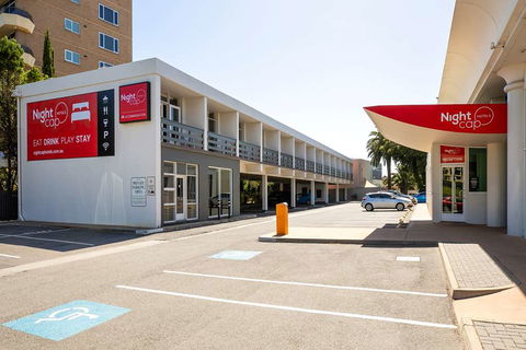 Watermark Glenelg - Accommodation Sydney 0