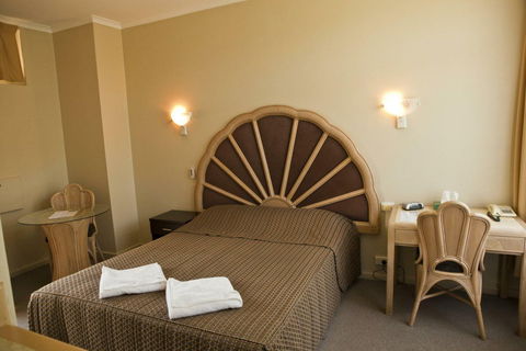 Dawson Motor Inn - Sydney 4u 1