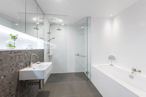 Vibe Hotel Canberra - Accommodation Sydney 9