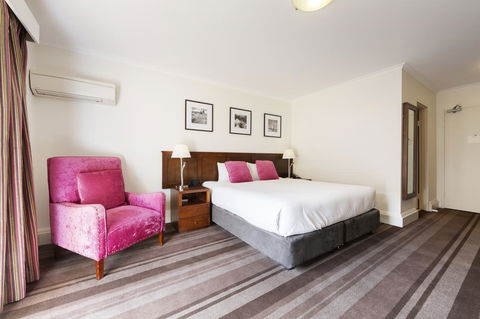 Mercure Canberra - Sydney 4u 11