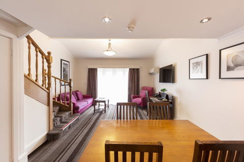 Mercure Canberra - Sydney 4u 18