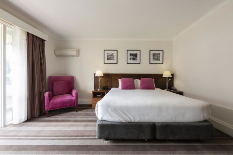 Mercure Canberra - Sydney 4u 14