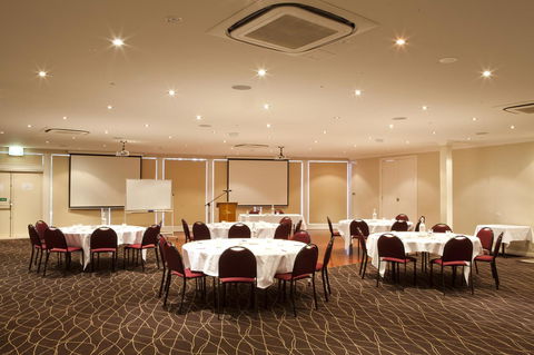 Mercure Canberra - Sydney 4u 42