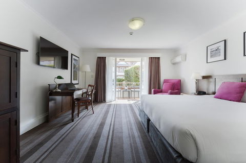 Mercure Canberra - Sydney 4u 4
