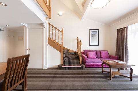 Mercure Canberra - Sydney 4u 6