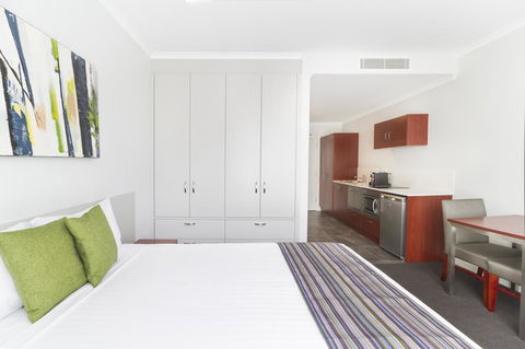 Abode Narrabundah - Sydney 4u 14