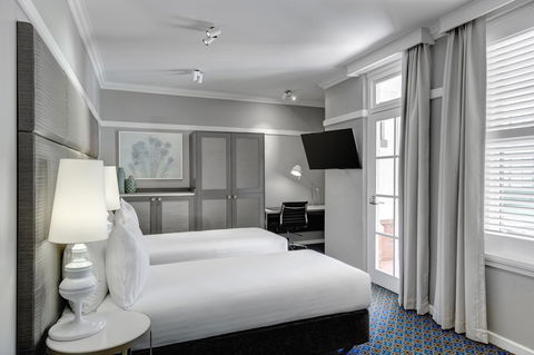 Hotel Kurrajong Canberra - Sydney 4u 4