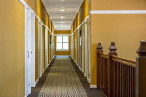 Hotel Kurrajong Canberra - Sydney 4u 16