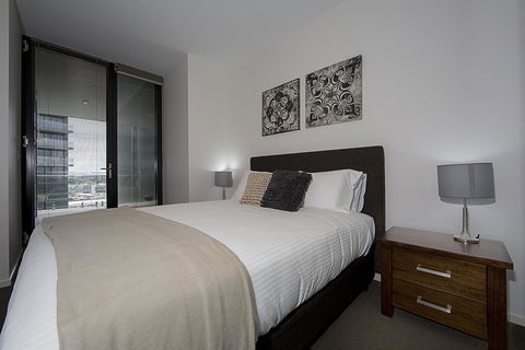 Manhattan 303 Canberra City ACT - Sydney 4u 12