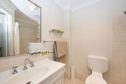 Soldiers Motel - Sydney 4u 5