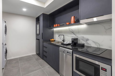 Deco Hotel Canberra - Sydney 4u 8