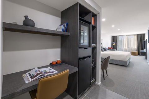 Deco Hotel Canberra - Sydney 4u 7