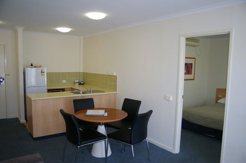 Ramada Encore Belconnen - Sydney 4u 15
