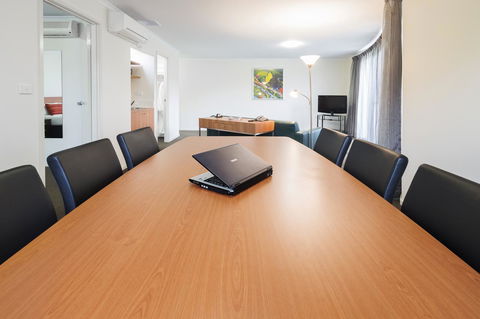 Ramada Encore Belconnen - Sydney 4u 24