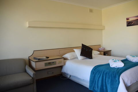 Stansbury Holiday Motel - Sydney 4u 23