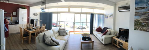 Crystal Blue Apartment - Sydney 4u 32