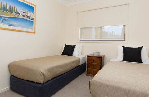 McCracken Country Club - Sydney 4u 40