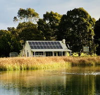 The Lake House Retreat - Accommodation Sydney