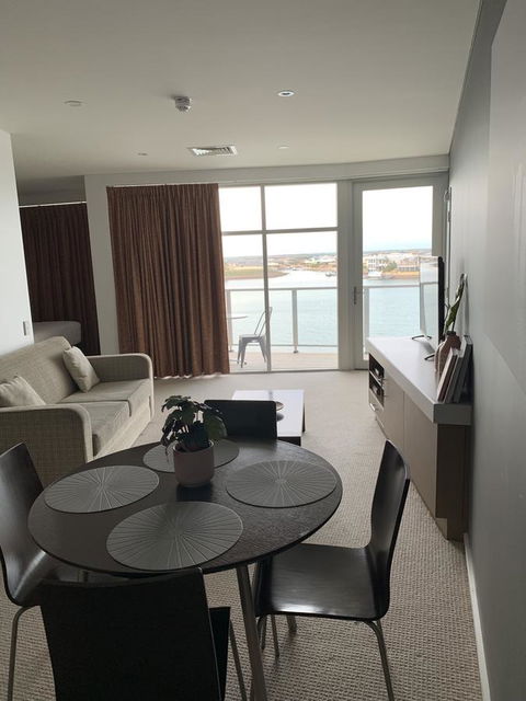 Wallaroo Marina Stayz - Sydney 4u 8