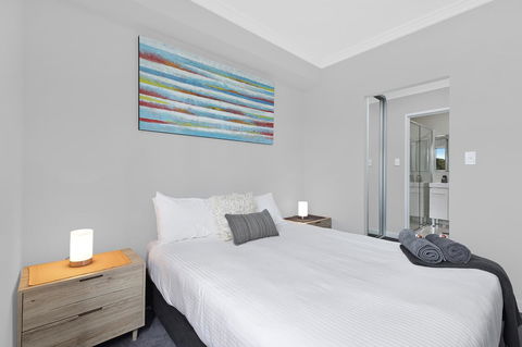 Lakeside Waterfront Apartment The Entrance - Sydney 4u 8