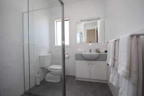 Wallaroo Marina Apartments - Sydney 4u 29