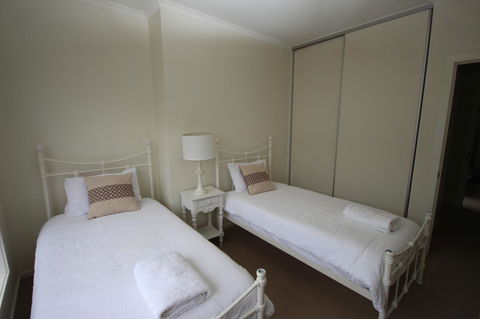 Wallaroo Marina Apartments - Sydney 4u 39