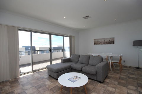 Wallaroo Marina Apartments - Sydney 4u 25