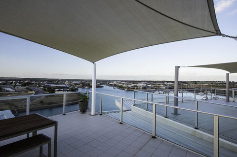 Wallaroo Marina Apartments - Sydney 4u 34