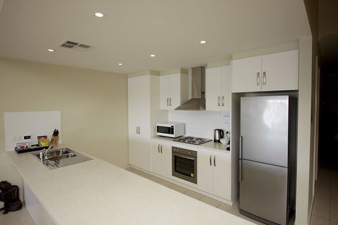 Wallaroo Marina Apartments - Sydney 4u 6